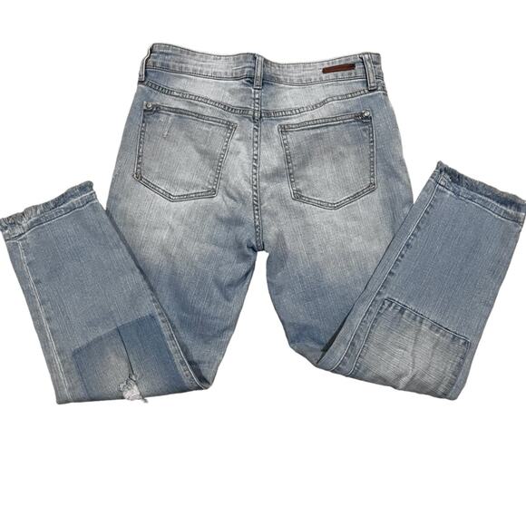 Pilcro And The Letterpress Hyphen Patchwork Cropped Distressed Jeans - Picture 2 of 5